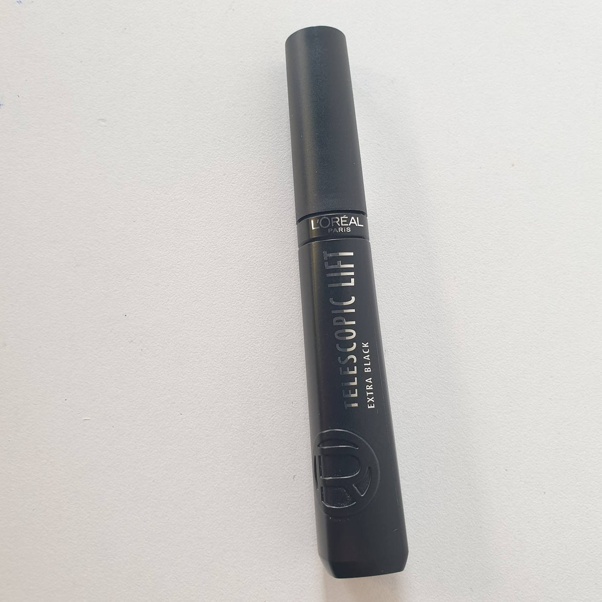 306569 - L'ORÉAL PARIS Teleskopike Rimel Ekstra e Zezë, Gjatësi 5 mm