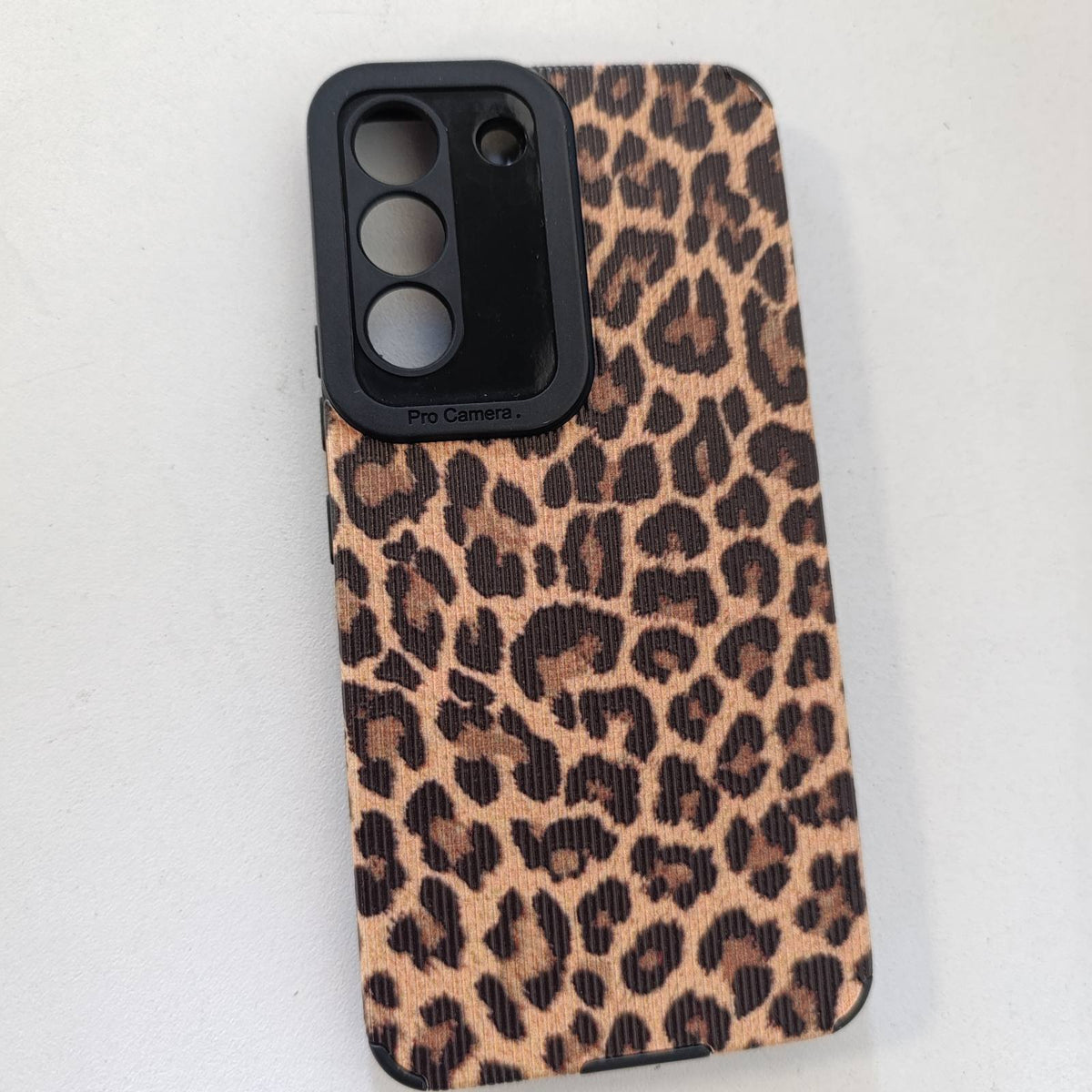 296406 - REOWNEST Mbrojtëse për Samsung Galaxy S22, ngjyrë kafe, me motiv leopardi - e zezë