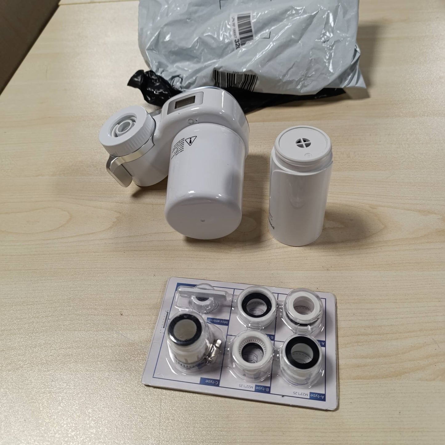 183655 - PHILIPS Filtër Uji AWP3705P1/10 me Mikrofiltrim dhe Ekran Dixhital, Kapacitet Filtrimi 1000L