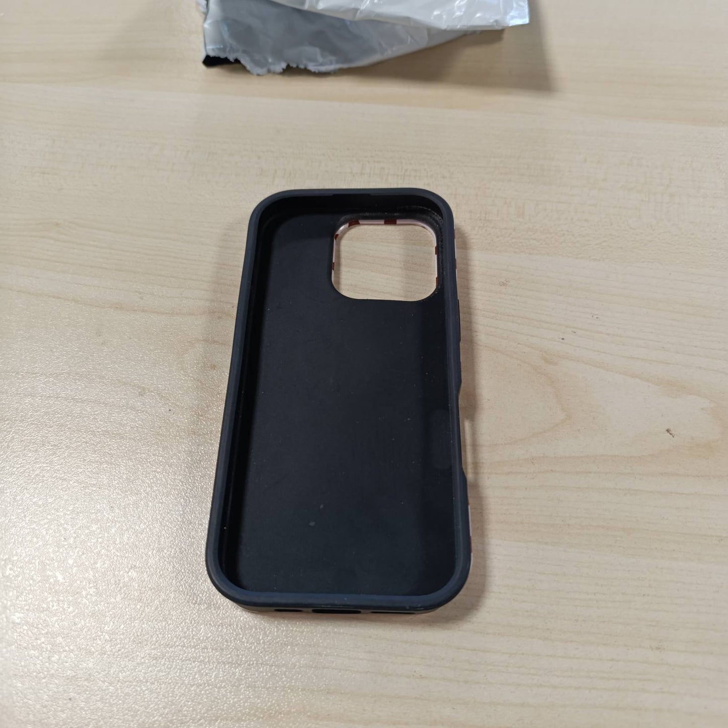 268910 - Mbështjellëse VINTAGE me motive PIKASH, ngjyrë ROZË e ÇELTË për iPhone 16 Pro