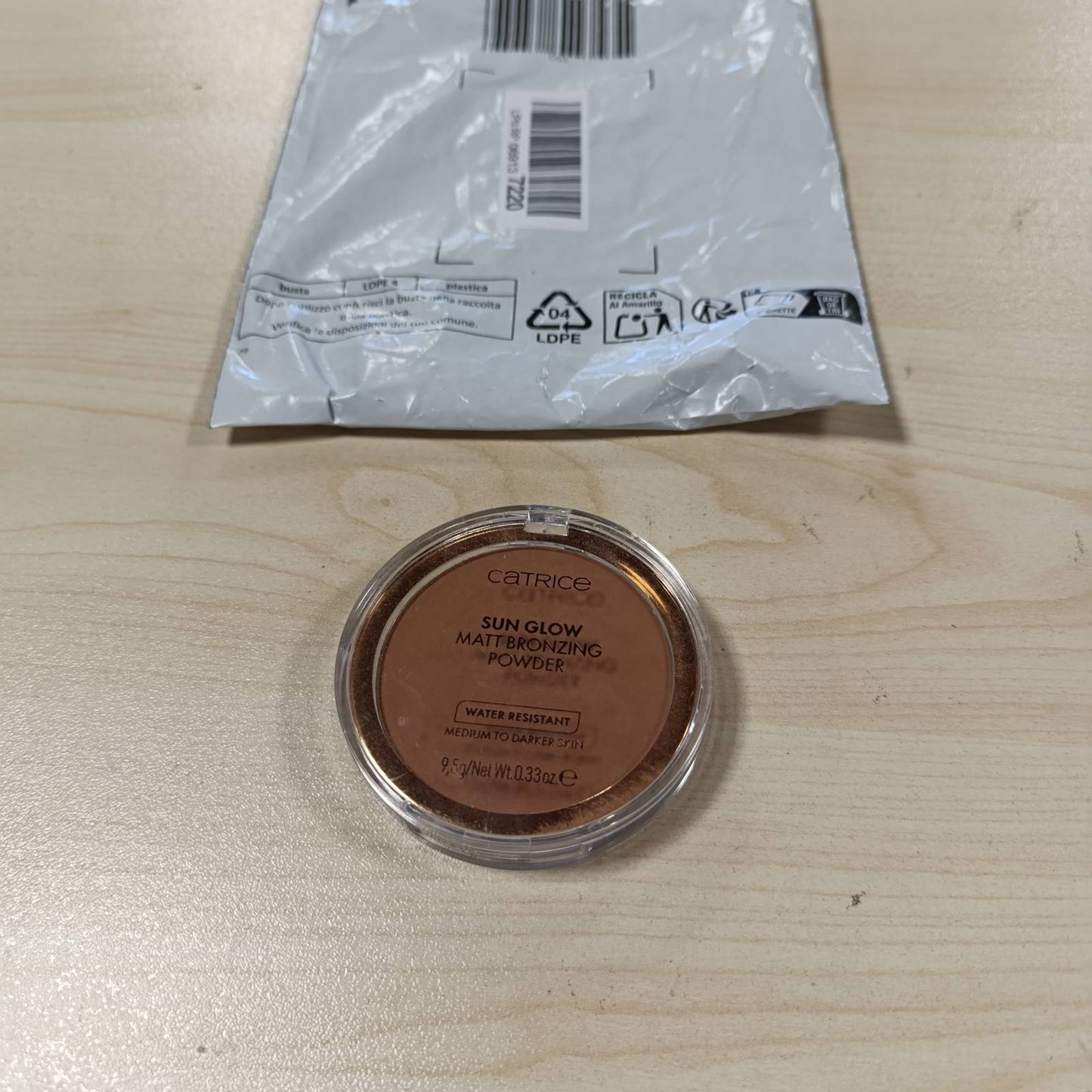 275970 - CATRICE Sun Glow Matt Bronzing Powder, Nr. 035 Universal Bronze, pudër bronzuese rezistente ndaj ujit, 9.5g, vegan, pa nanopjesëza