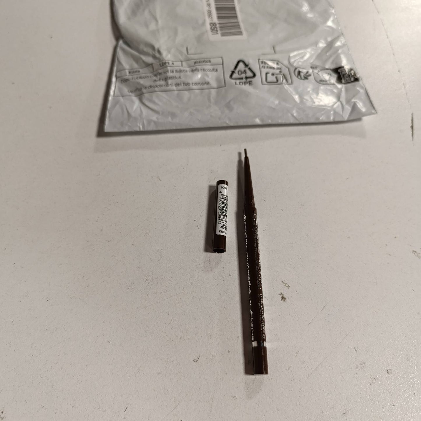 322167 - LAPS - Laps me ngjyrë esenciale sourcils mikro preciz për vetulla, 0.05g