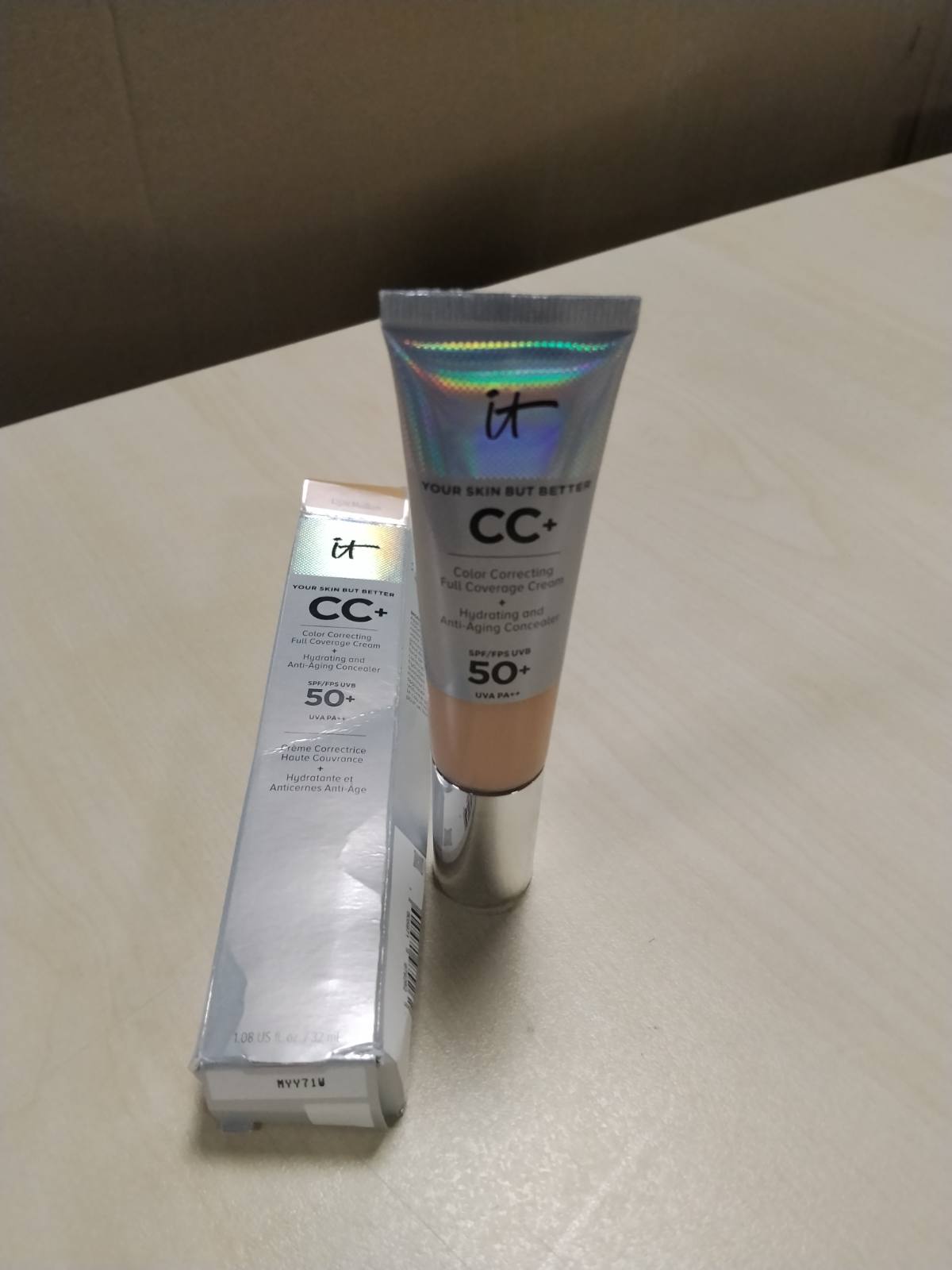 307349 - IT COSMETICS CC+ Korrigjues i Ngjyrës spf50+, për ngjyrë të lehtë, të mesme, 32 ml