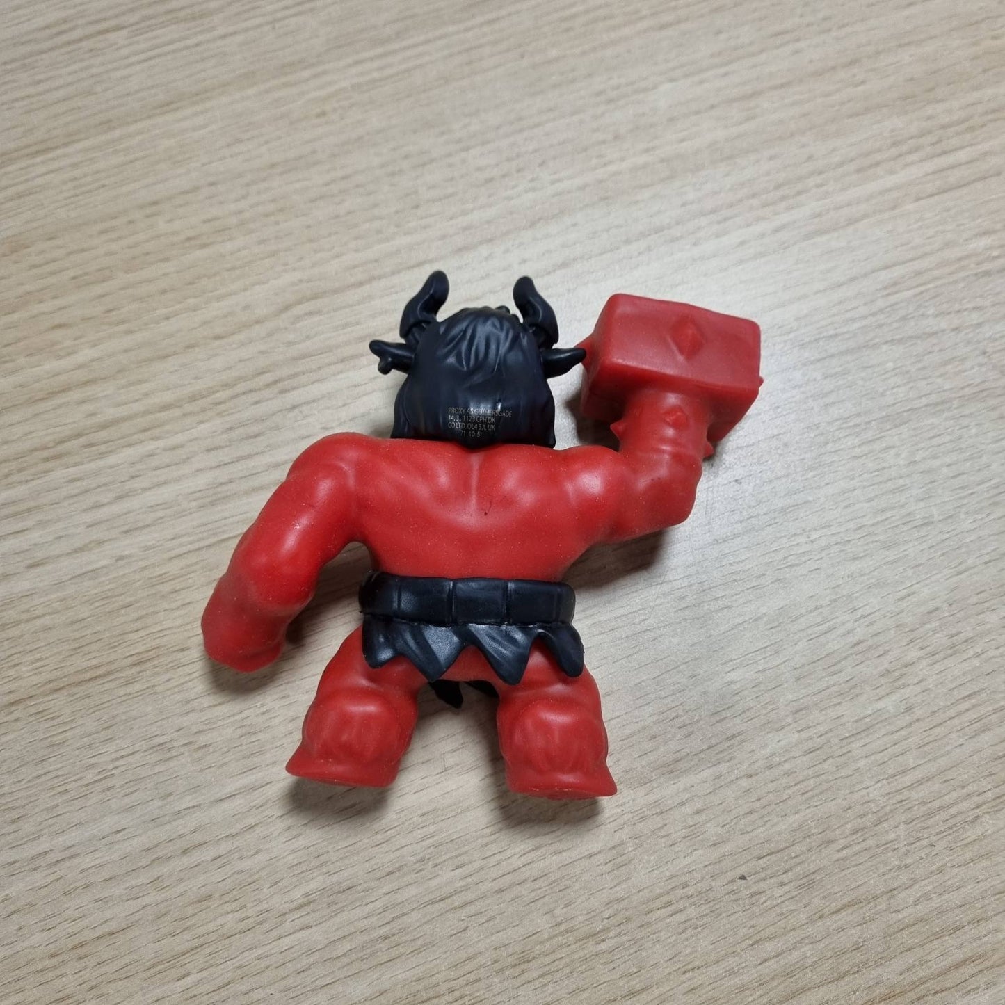 294188 - BANDAI CO42796 Figurë aksioni Heroes of Goo JIT Zu, Smash Strikers Terror Bull, Shtrydh dhe Zgjat, Shumëngjyrëshe