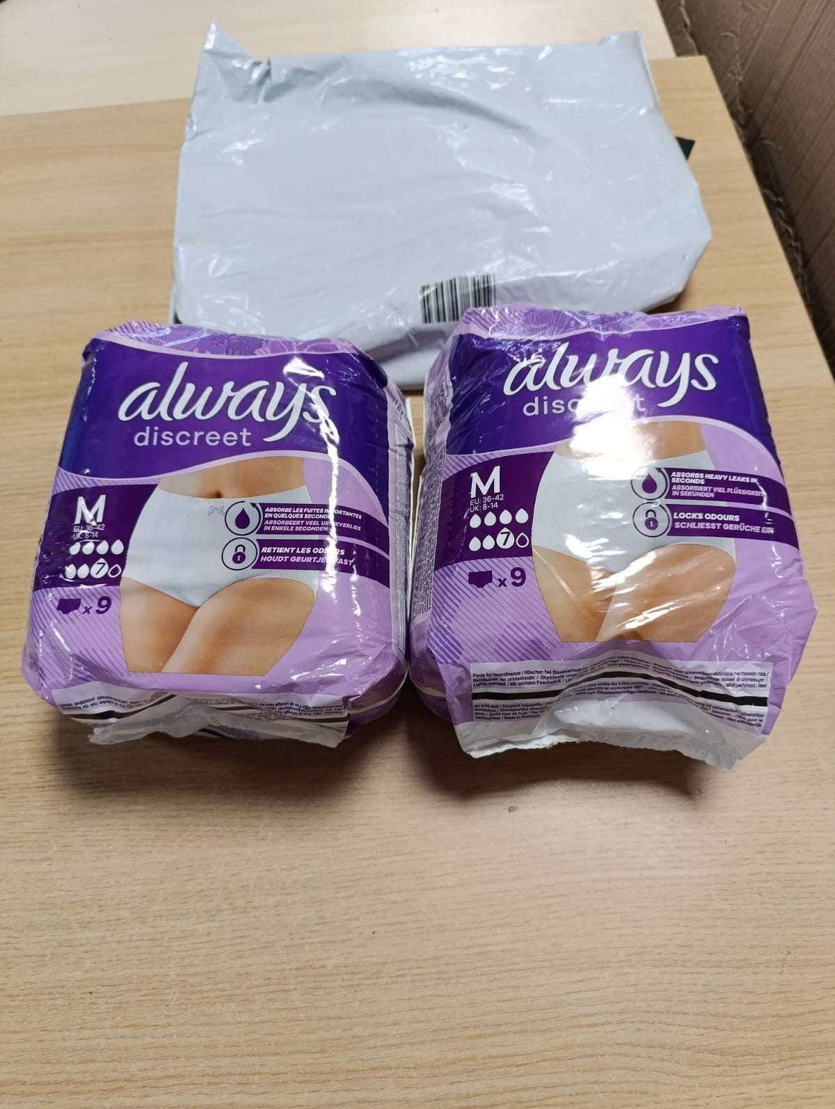 316085 - ALWAYS Mbathje për Inkontinencë Discreet Plus për Gra, M, 36 Mbathje, Parandalon Rrjedhjen