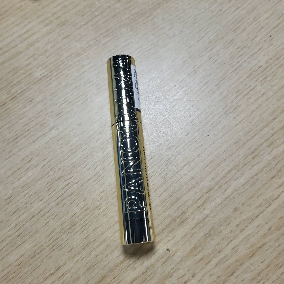 307881 - L'ORÉAL PARIS Rimel Volumizues, Qerpikë në Formë Ventilatori, I përshtatshëm për Sy të Ndjeshëm, 5% Kompleks Stretchflex, Ngjyra: E Zezë