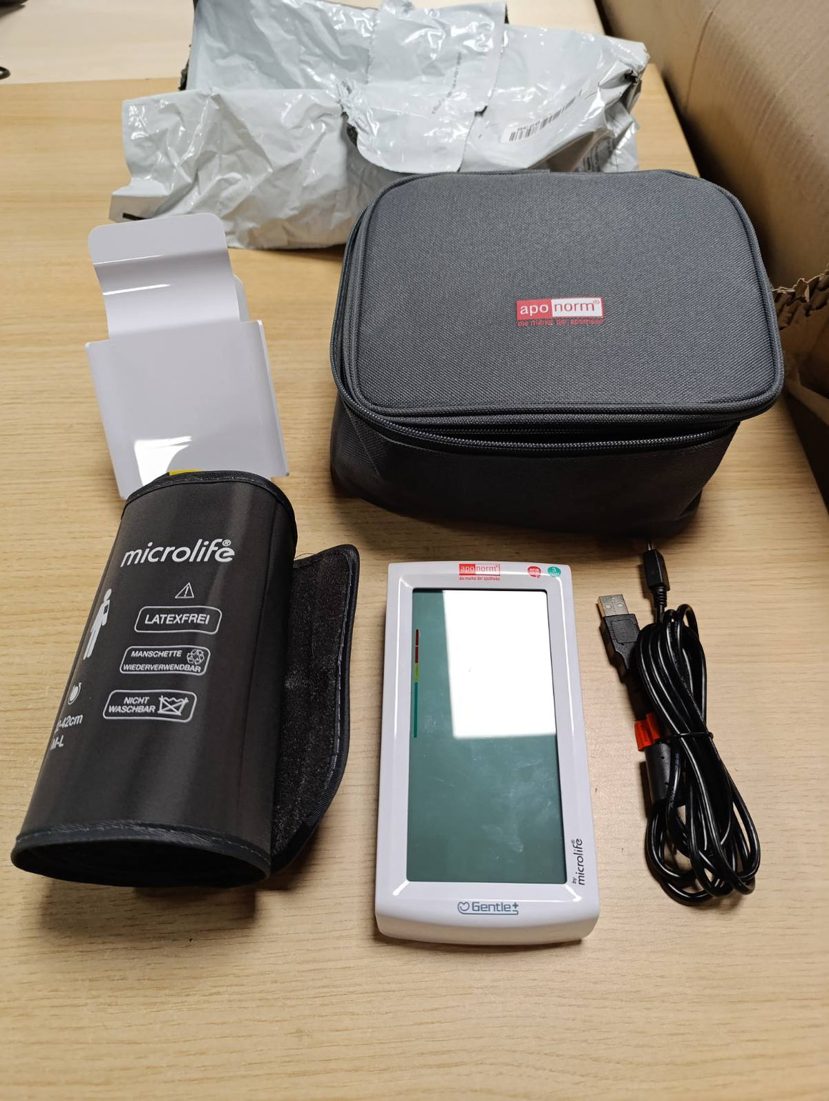 297914 - APONORM PROFESSIONAL Monitor Presioni i Gjakut për Krahun e Sipërm 1 copë