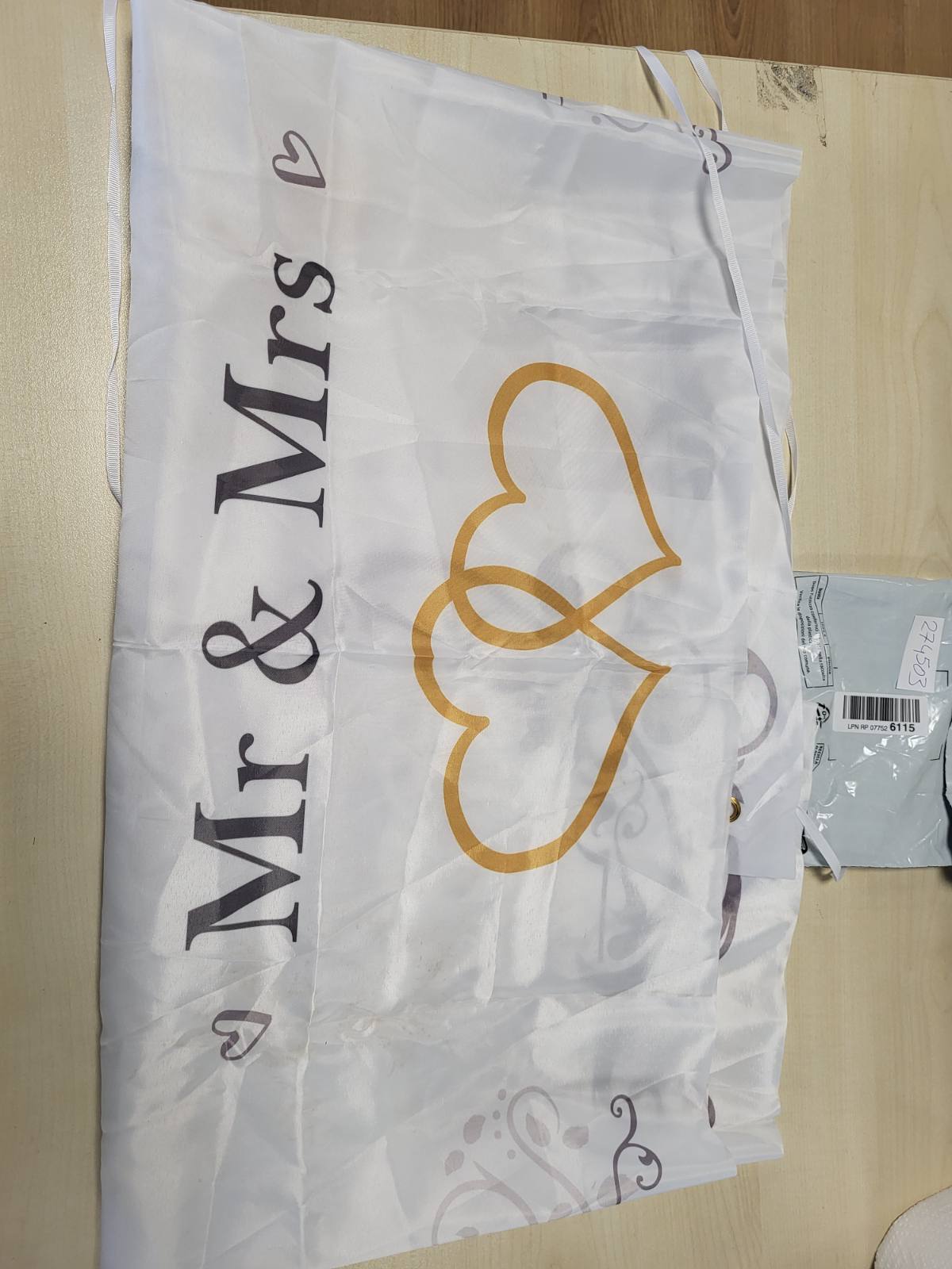 274503 - Dekorim Dasme Baner për të Porsamartuar - 110 x 150 cm, Dekorim me Kurorë për Z. dhe Znj., Sfond, Dekorim Dere Kopshti, Dekorim Dere për Zyrën e Regjistrimit të Dasmave