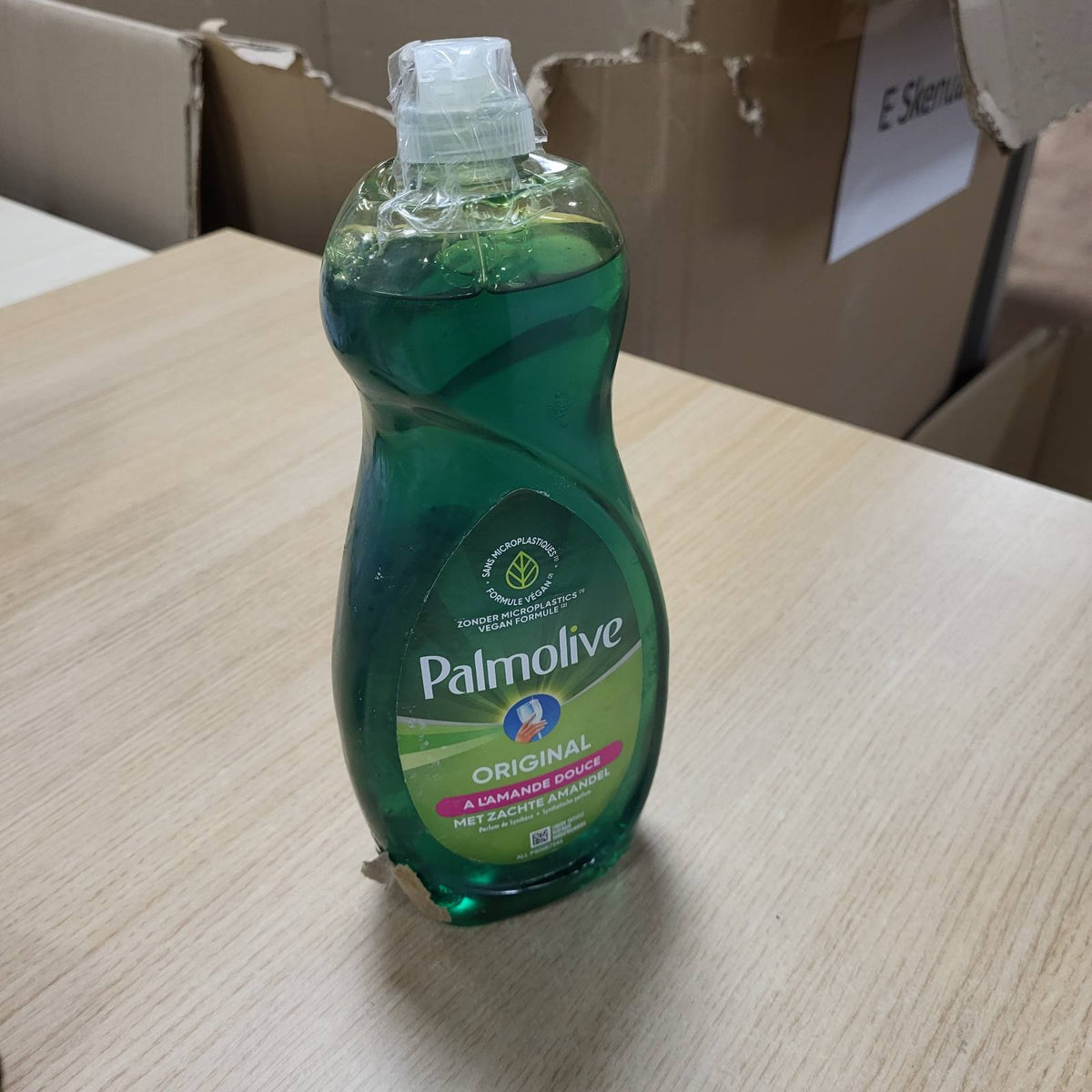 301128 - PALMOLIVE - Lëng origjinal për larjen e enëve me bajame të ëmbla, Shishe 750 ml, Miqësor me lëkurën