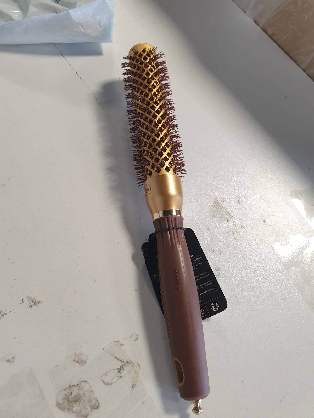 271652 - OLIVIA GARDEN Expert Blowout Speed, Furçë qeramike e rrumbullakët, 25 mm, Fuçi ekstra e gjatë për tharje 25% më të shpejtë