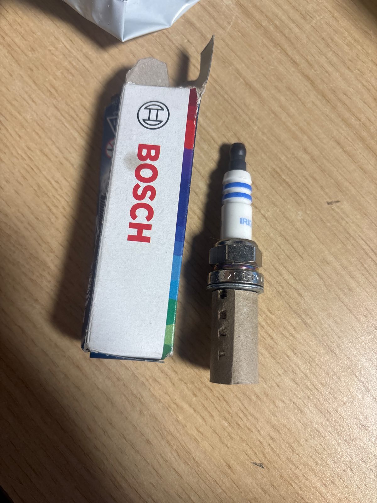 314862 - Bosch Kandele me dy ndezje Iridium 0242236571, 1 x