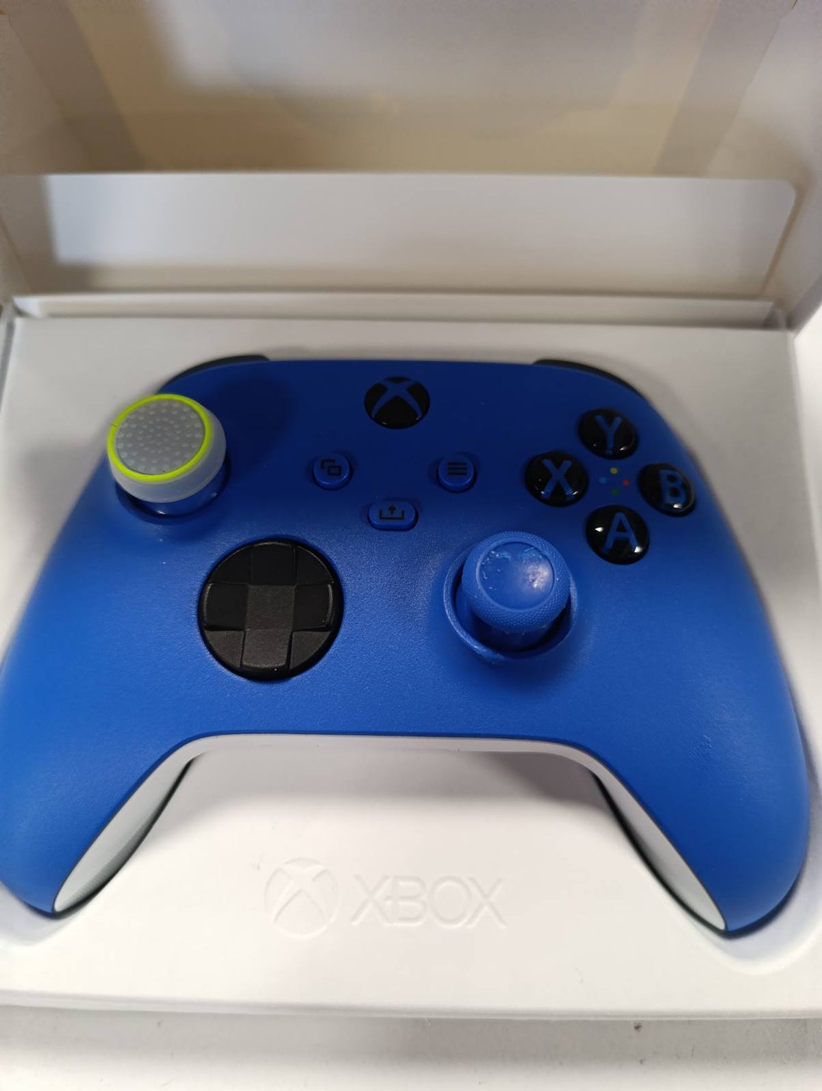 309648 - XBOX Live pa File - Shock Blue Series X, Series S, One, Windows 10 dhe 11, Android dhe iOS