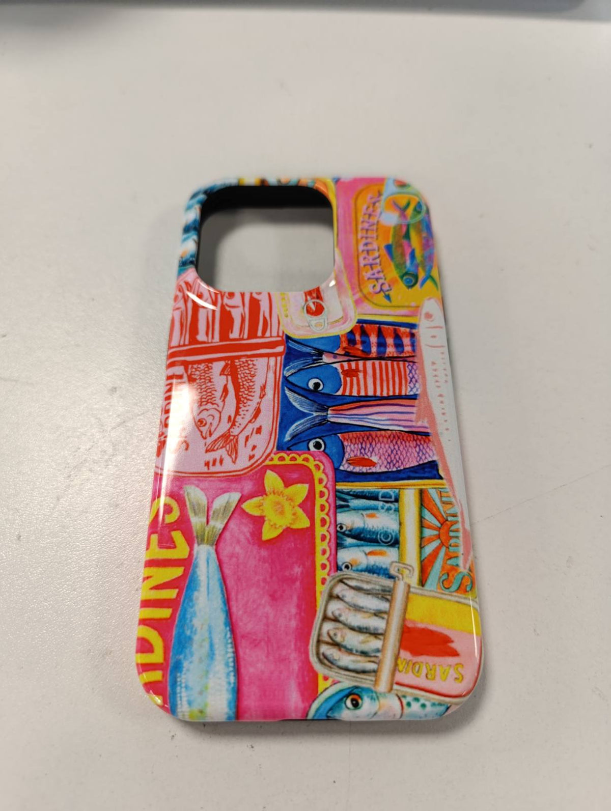 310157 - Model sardelesh për verë, plazh, pushime retro, Mbulesë për iPhone 15 Pro