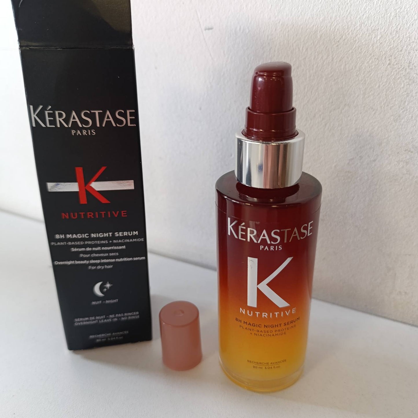 275167 - KÉRASTASE Serum Natës Ushqyes për flokë normalë deri pak të thatë, 90 ml, ushqyes dhe zbutës për shkëlqim dhe lehtësi në menaxhim, pa parabene, Serum Natës Magjik 8H.