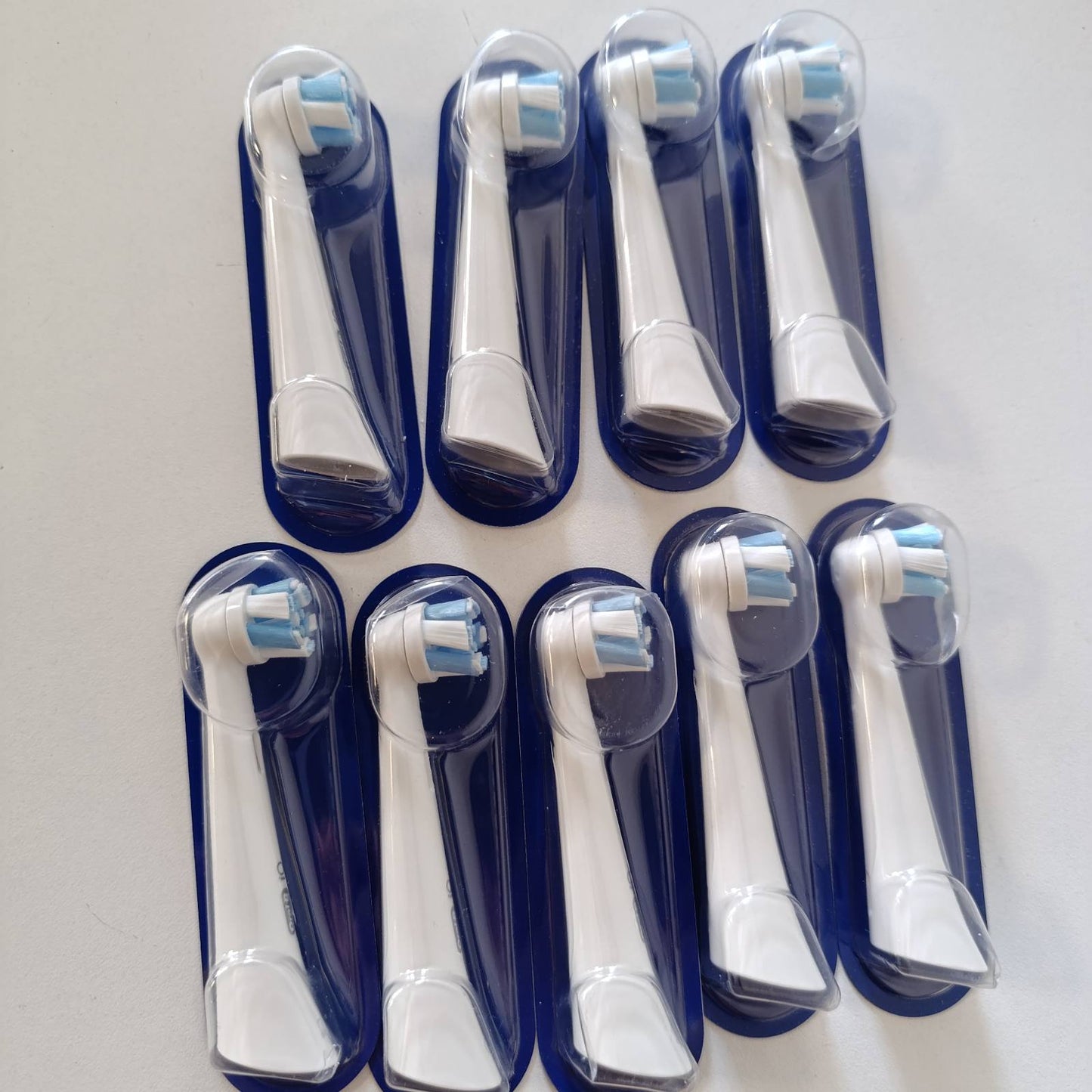 315430 - Ultimate Clean – Koka Furçash Zëvendësuese, pako me 9, për pastrim të thellë, të bardha