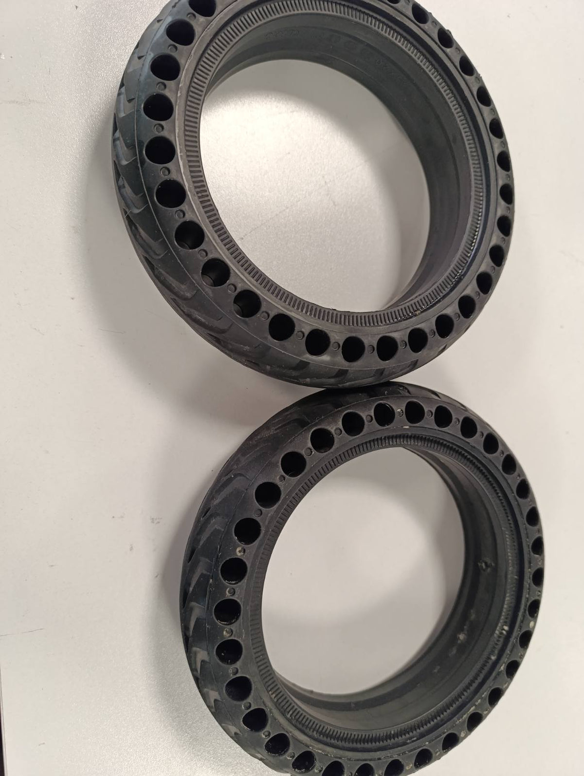 313728 - BABEJIA Skuter elektrik 8.5 inç me goma të forta 50/75-6.1, 2 copë, model i plotë