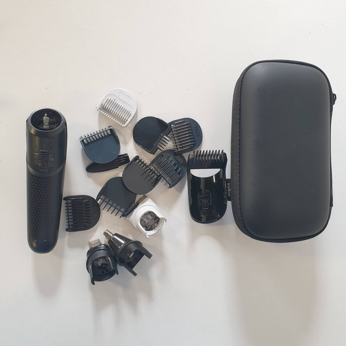 311040 - BRAUN Makinë prerëse dhe prerëse flokësh për burra MGK7491, Set stilimi 17-në-1, 100 minuta përdorim, e zezë
