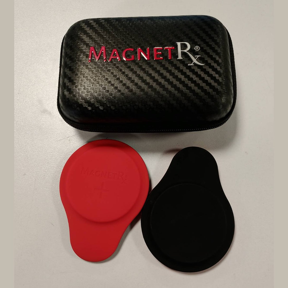 312298 -MagnetRX Set Imanësh Terapeutikë për Biomagnetizëm – Imanë Neodimi Ultra të Fuqishëm 12,500 Gauss me Veshje Lëkure, Polaritet të Shënuar dhe Çanta Transporti (Pako me 2 Copë)