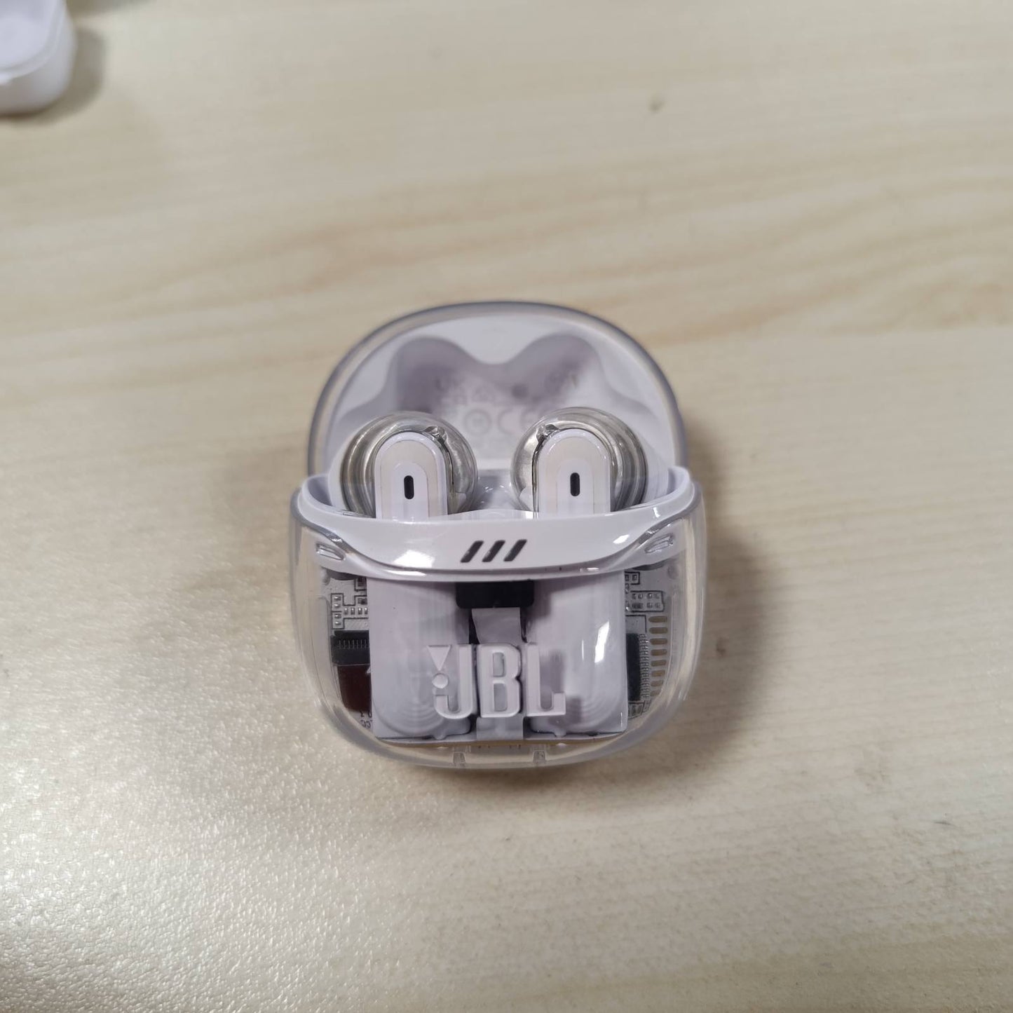 276147 - JBL TUNE FLEX GHOST 2 - Kufje pa tel Bluetooth në vesh me anulim zhurmash, kohë riprodhimi 48 orë, rezistente ndaj ujit dhe pluhurit IP54, lidhje me shumë pika, dizajn ergonomik, White Ghost