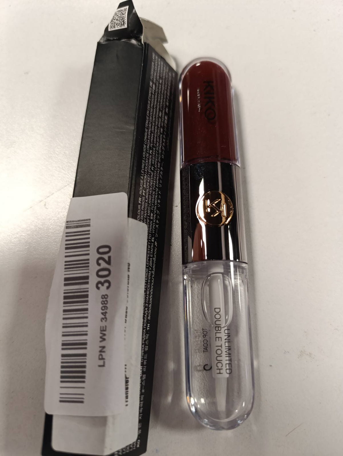 301086 - KIKO MILANO Unlimited Double Touch 122, buzëkuq i lëngshëm me dy hapa, përfundim i shkëlqyer, zgjat deri në 12 orë