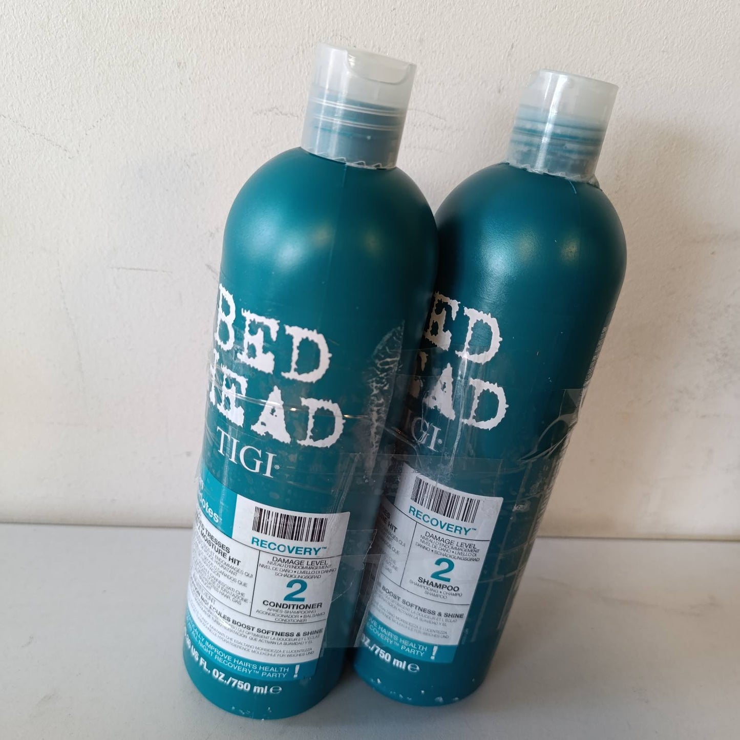 271586 - TIGI Bed Head - Shampo dhe Balsam Rigjenerues, 2 x 750 ml, Trajtim Profesional për Ristrukturimin dhe Hidratimin e Flokëve, Ideale për Flokë të Thatë dhe të Dëmtuar