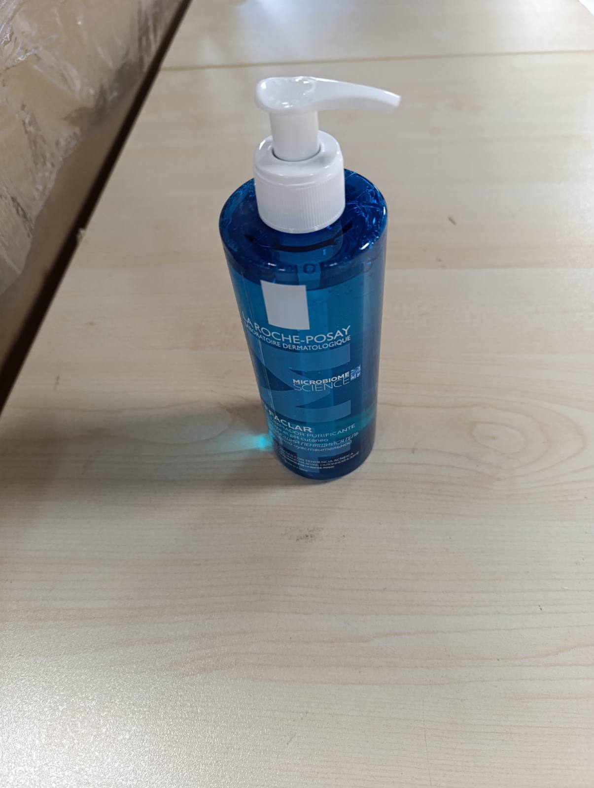 271905 - LA ROCHE POSAY Xhel pastrues me shkumë Effaclar për lëkurë të prirur ndaj akneve, 400 ml