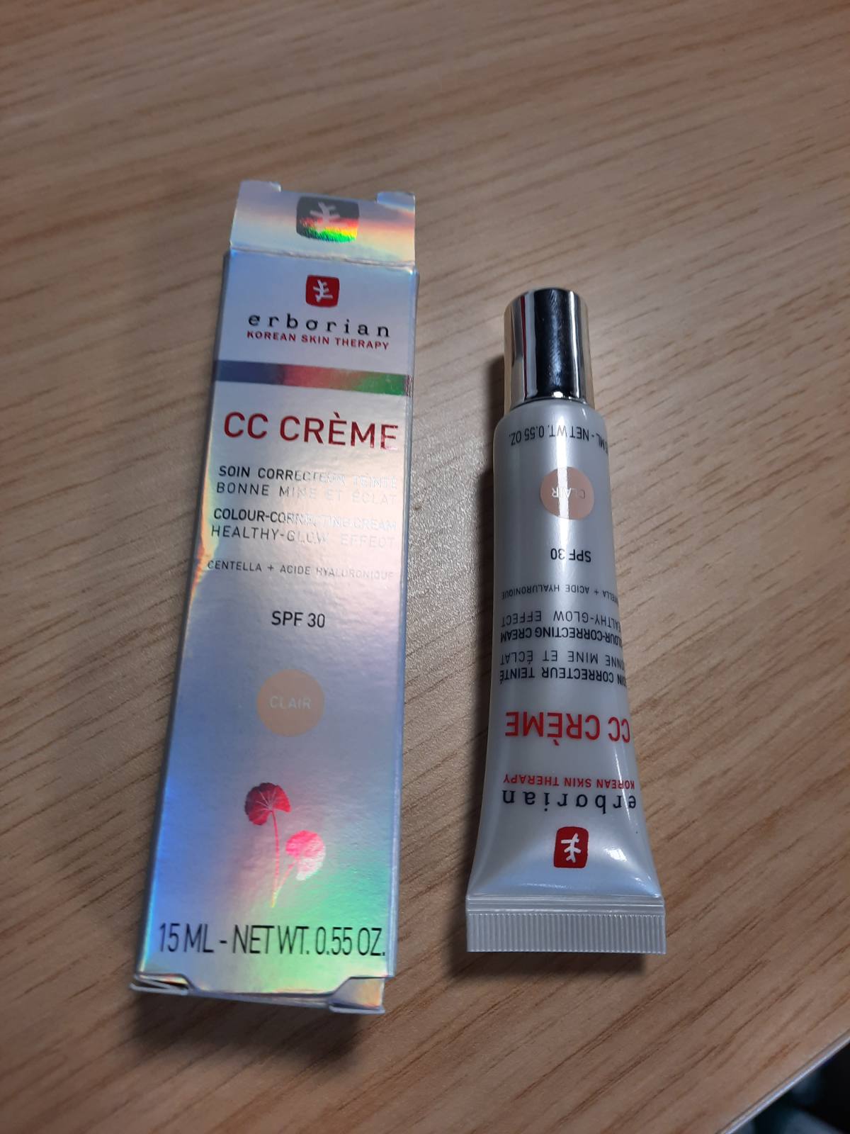 271681 - ERBORIAN Krem CC Centella Asiatica, Krem dhe Grim për Fytyrën Illumite me Përkufizim të Lartë, Krem Dielli SPF 30, 15 ml