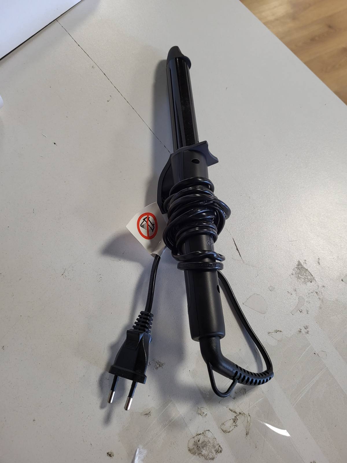 271700 - ROWENTA Hekur kaçurrelash CF321L, 25 mm, Veshje me keratinë, Temperaturë konstante 200°C, Ngrohje e shpejtë, Majë e ftohtë, E zezë/E kuqe