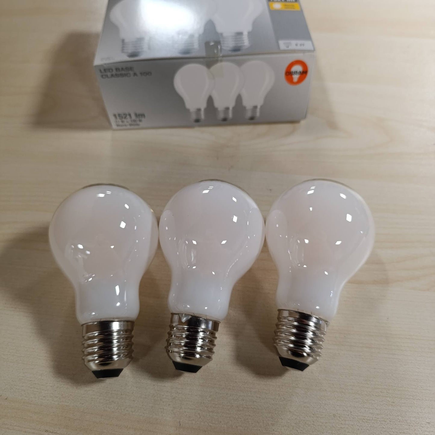187826 - OSRAM LED BASE Classic A100, Llambë LED me Filament Qelqi të Açaruar, Baza E27, e Bardhë e Ngrohtë (2700K), 1521 Lumen, Zëvendëson Llambat 100W, Pako me 3