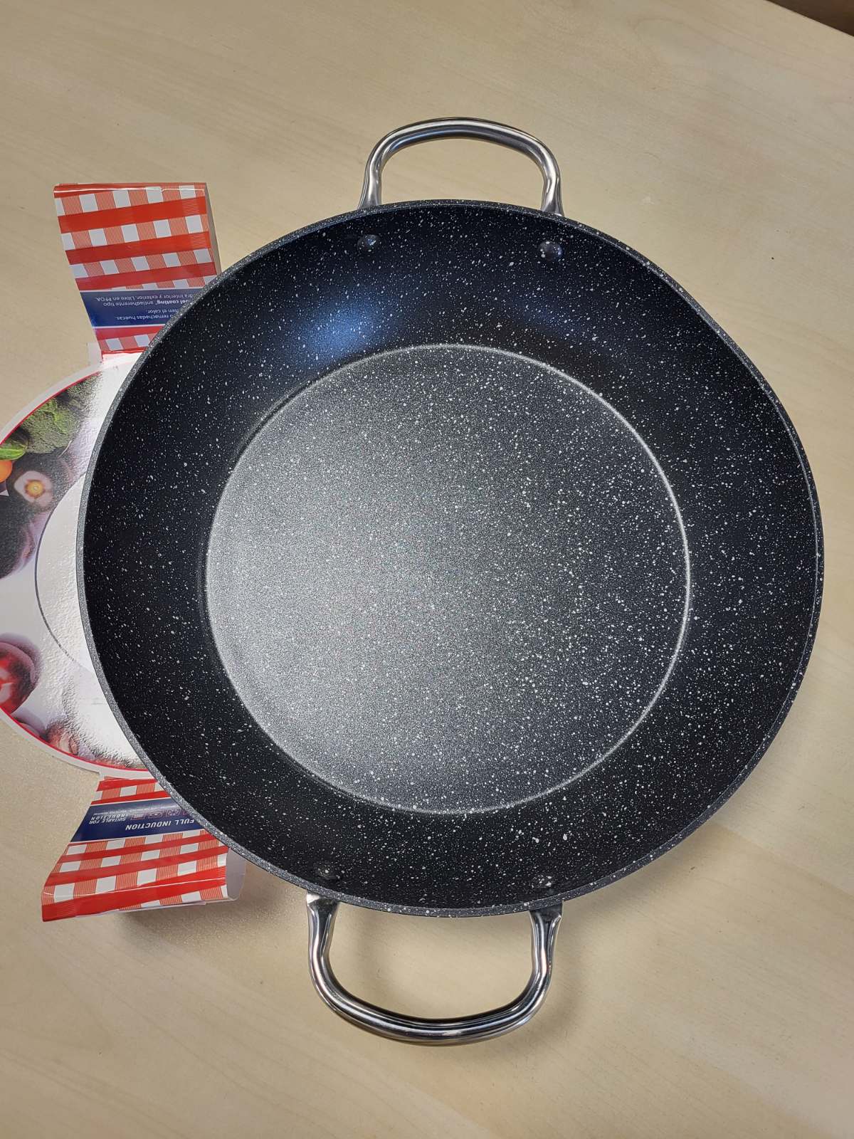 277442 - GATUAM! Tavë graniti e ulët, 32 cm, alumin i farkëtuar, 5.1 litra, shtresë guri jo-ngjitëse, doreza çeliku, e përshtatshme për të gjitha sobat