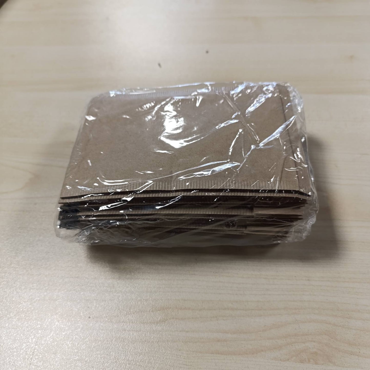 269254 - Ofituria Zarfa polietileni me flluska, ngjyrë kafe, 20 zarfa, 100 x 165 mm, për dokumente