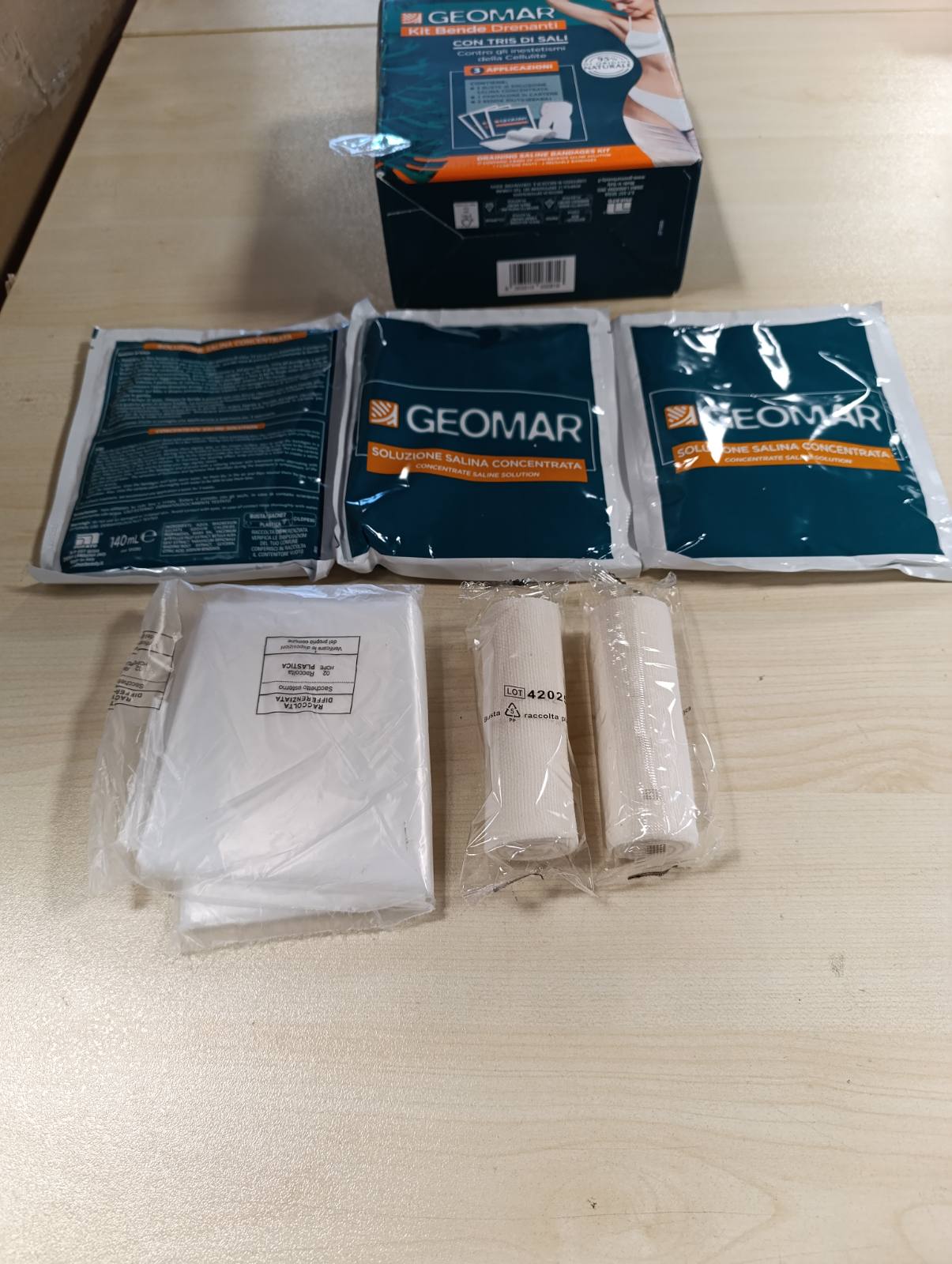 272109 - GEOMAR Kit Fashash të Thata, Kundër Njollave të Celulitit, 140 ml x 3 Aplikime, 95% Origjina Natyrale