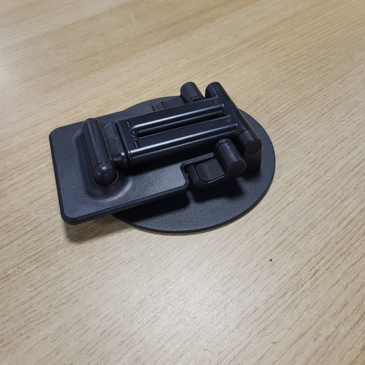 299906 - BHHB Mbajtëse Telefoni Celular e Rregullueshme, Mbështetëse Tavoline, me Bazë Rrotulluese 360 Gradë, për Telefona Smartphone, iPad Mini, Kindle (E Zezë)