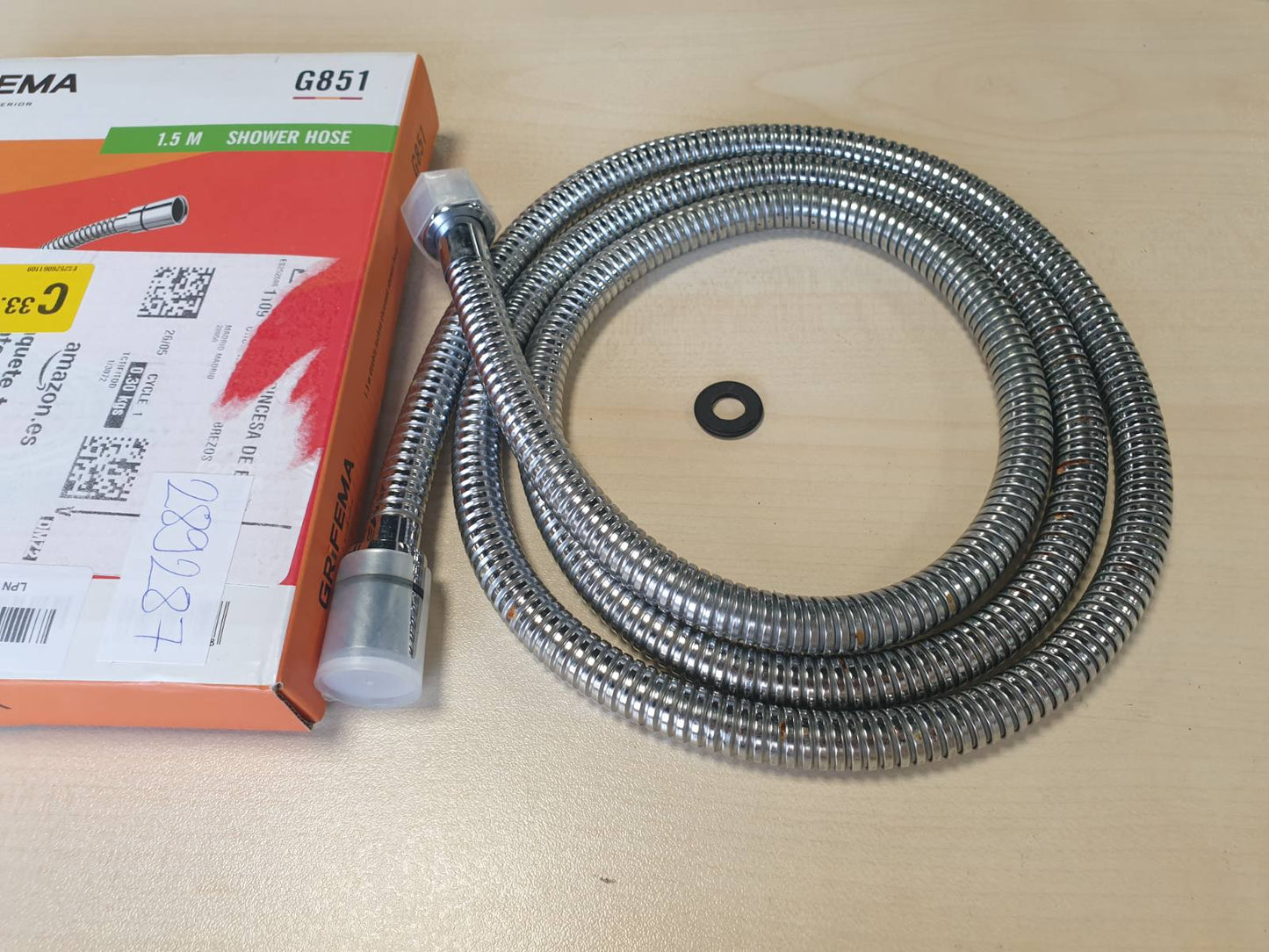 289287 - GRIFEMA Tub dushi 1.5m - Tub fleksibël prej çeliku inox, anti-përdredhje, i papërshkueshëm nga rrjedhjet, i përshtatshëm universal G1/2", me përfundim krom-argjend