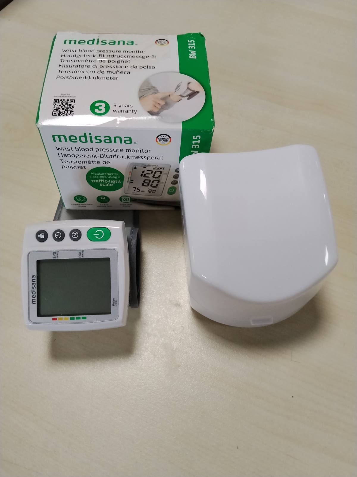 316810 - MEDISANA - Monitor tensioni gjaku për kyçin e dorës BW 315, Monitor tensioni gjaku dhe pulsi, Monitor tensioni me shkallë semafori, Manshetë tensioni gjaku me zbulim aritmie, Funksion memorieje