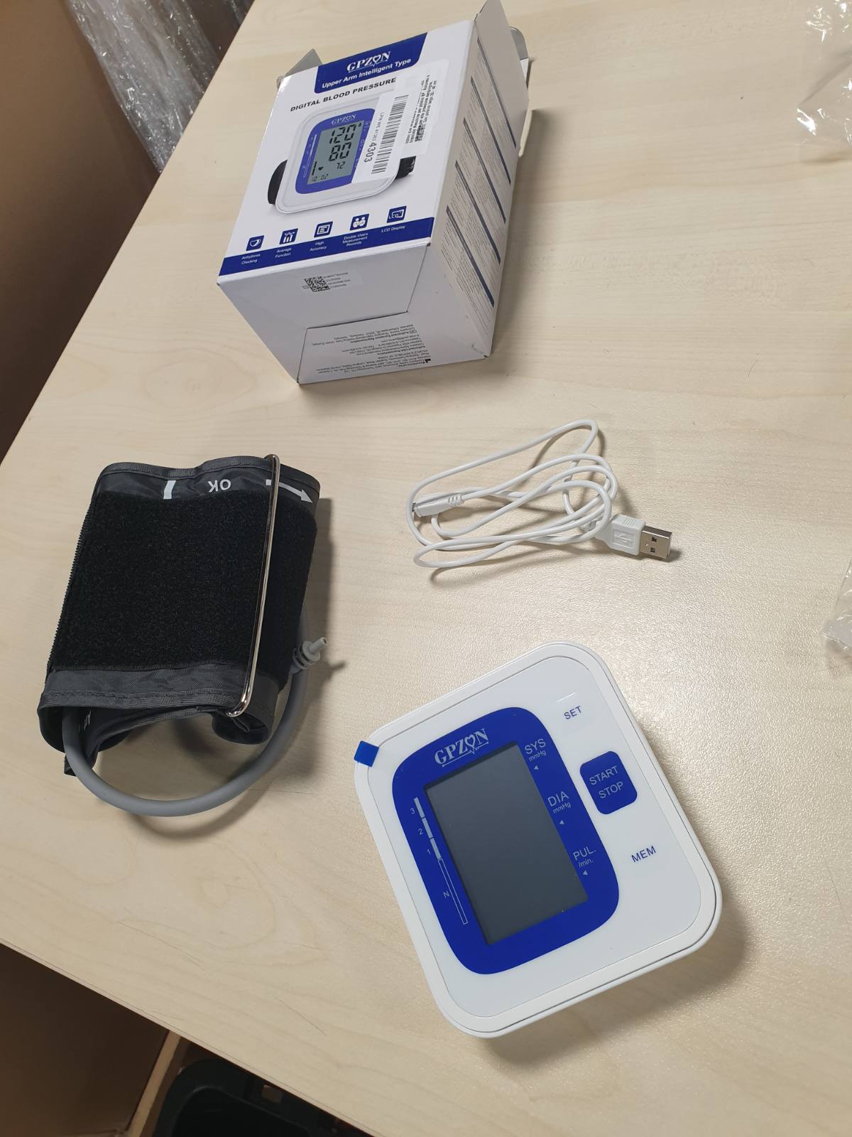 271733 - GPZON Matës i tensionit të gjakut B26, Kit automatik për presionin e lartë të gjakut, i bardhë/blu, Gjerësi manshete 22-40 cm