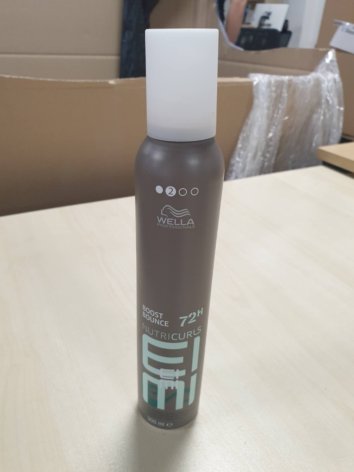 271805 - WELLA PROFESSIONALS Shkumë Volumizuese EIMI Nutricurls Boost Bounce, 300 ml