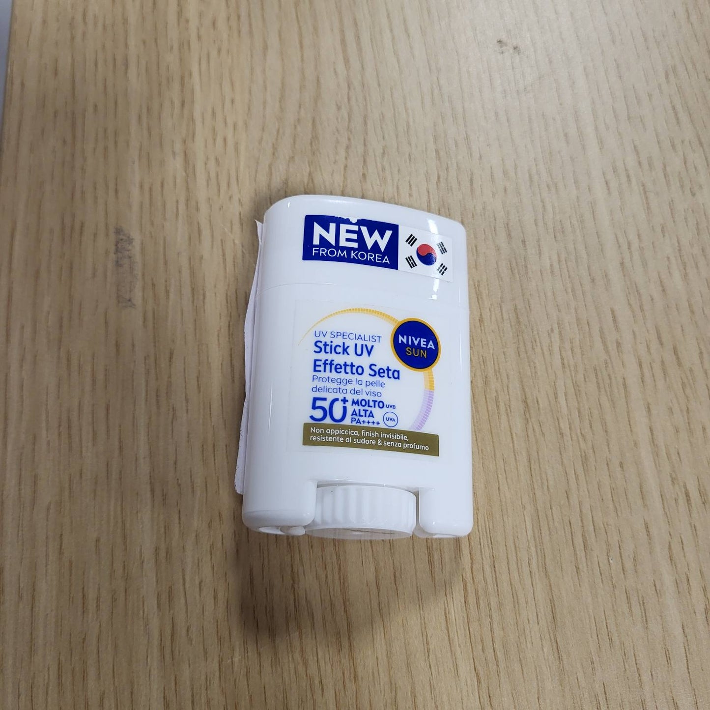 272372 - NIVEA SUN UV Viso Specialist Stick UV Silk Effect, SPF 50+, 15 g, Krem mbrojtës nga dielli për fytyrën, mbrojtje ultra e lehtë dhe e padukshme, kujdes për lëkurën koreane pa parfum