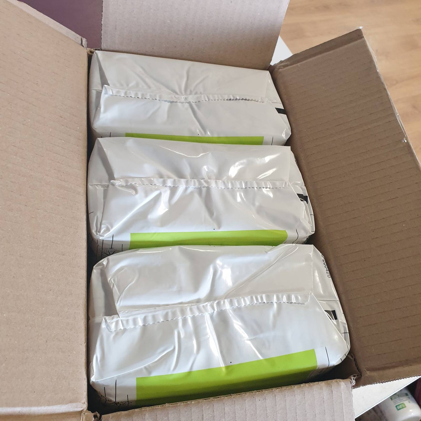 289951 - LILLYDOO Pelena miqësore me lëkurën, kuti gjysmë-mujore, madhësia 3 (6+ kg), 87 copë