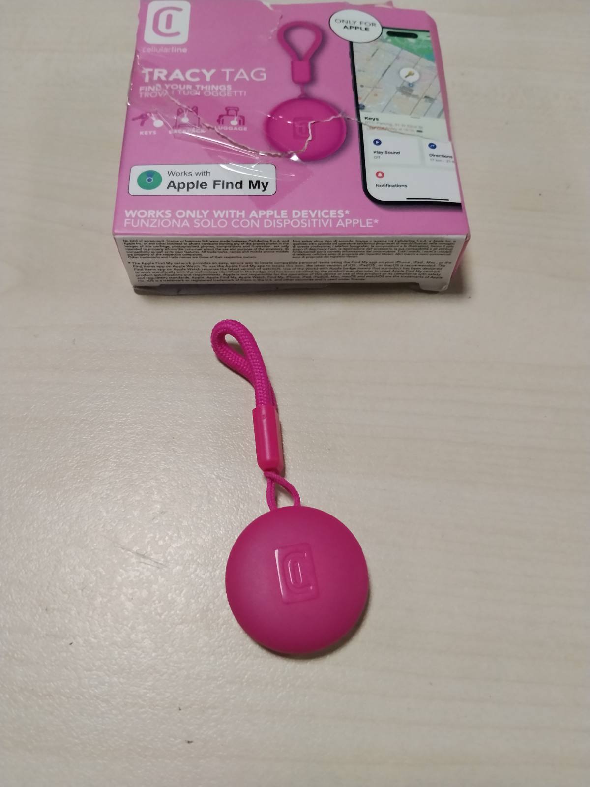 310330 - Cellularline TRACY TAG - Gjetës objektesh i pajtueshëm me Apple iOS Find Me - Bateri e zëvendësueshme (jetëgjatësi 1 vit) - Rezistent ndaj pluhurit dhe ujit - Rozë