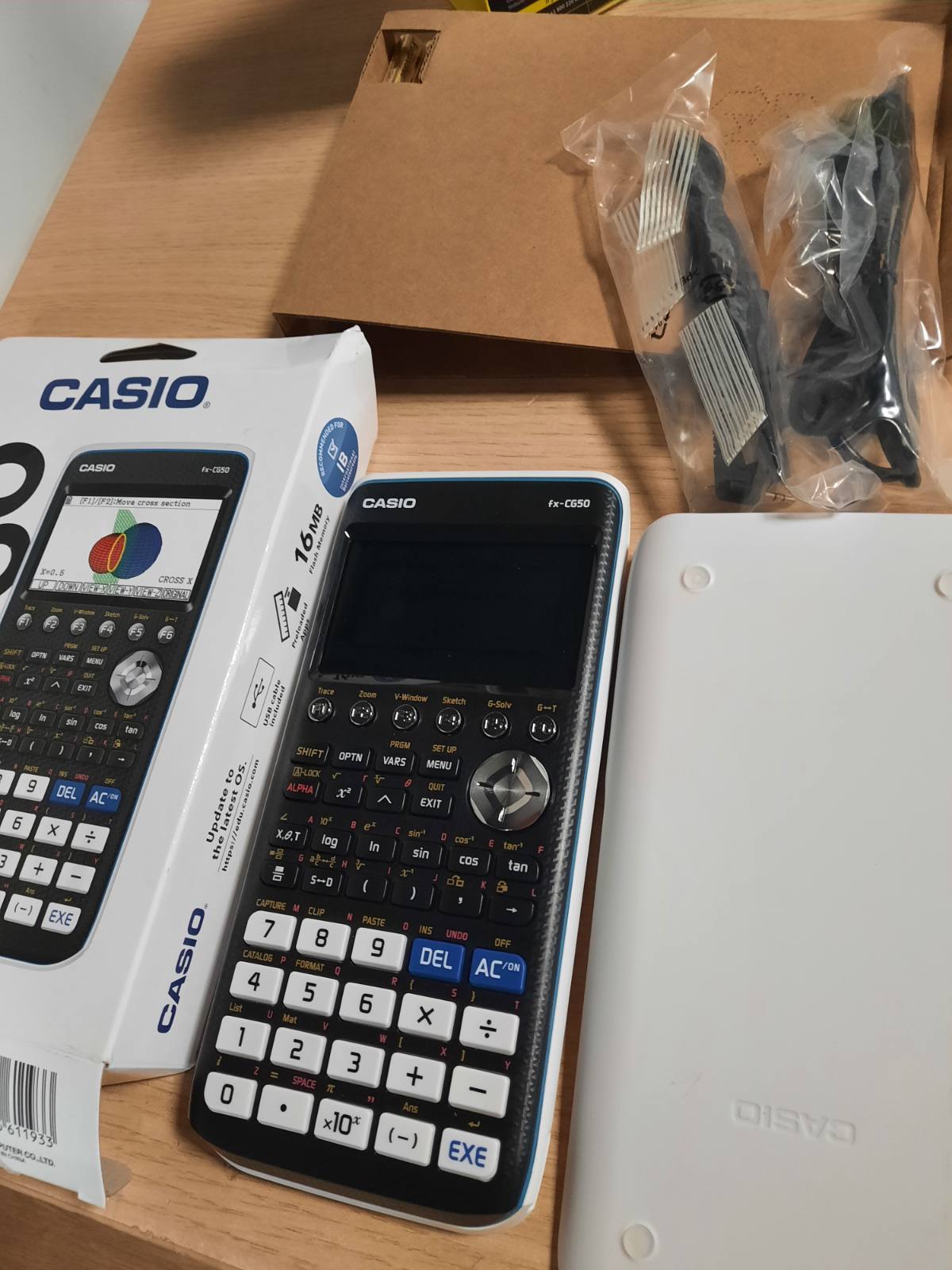 308603 - CASIO FX-CG50 - Kalkulator Grafik, Ekran me Ngjyra me Rezolucion të Lartë (Versioni BE)