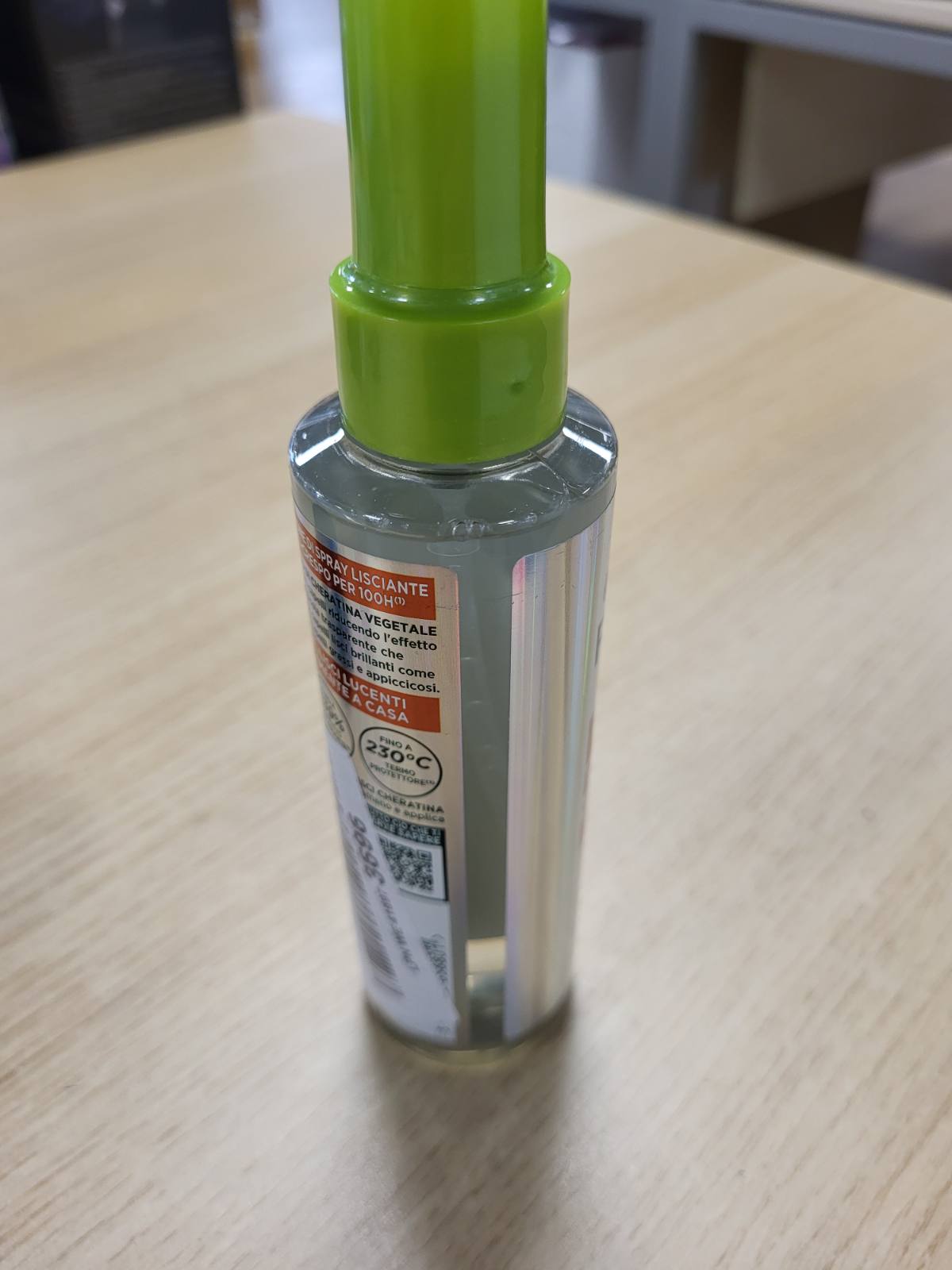 321983 - GARNIER Fructis Sprej Zbutës, 150 ml, Për Flokë të Çrregullt, Mbrojtje nga Lagështia dhe Nxehtësia