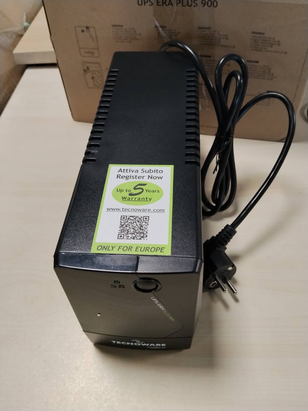 305167 - TECNOWARE Tecnoware Power Systems 900VA UPS, jo për Lojëra/Konsola, ERA PLUS UPS, 2 priza Schuko, mbrojtje nga ndërprerjet e energjisë dhe mbitensionet për PC, modem, CCTV, arkë, NAS, POS