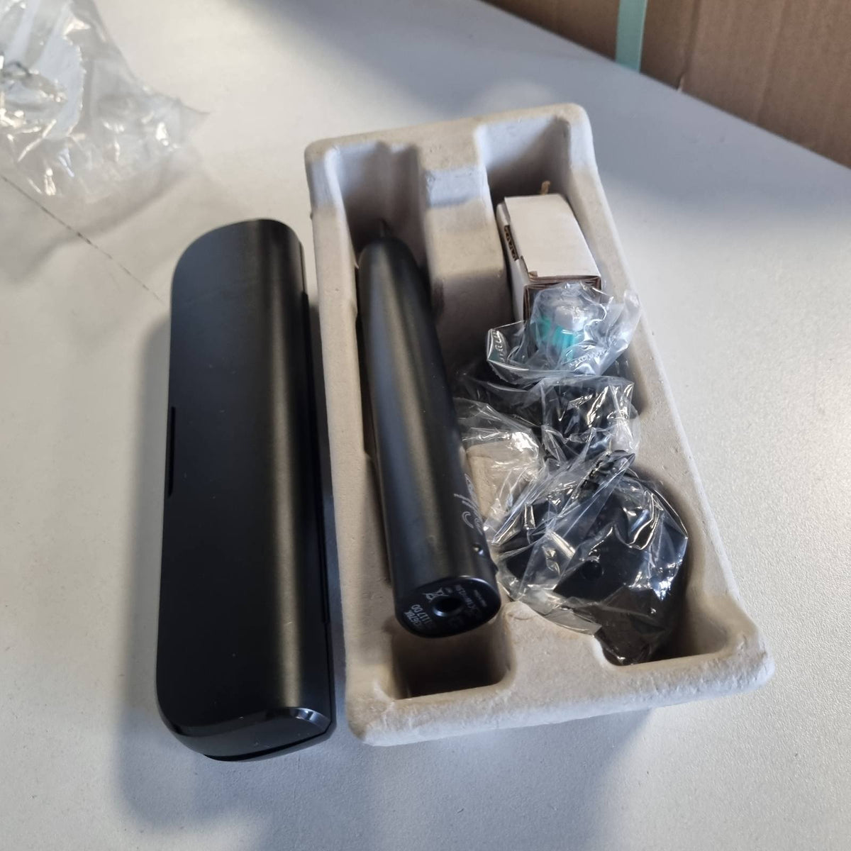 289678 - PHILIPS Furçë dhëmbësh elektrike sonike 3100, sensor presioni dhe kohëmatës, çantë udhëtimi, e zezë, HX3673/14