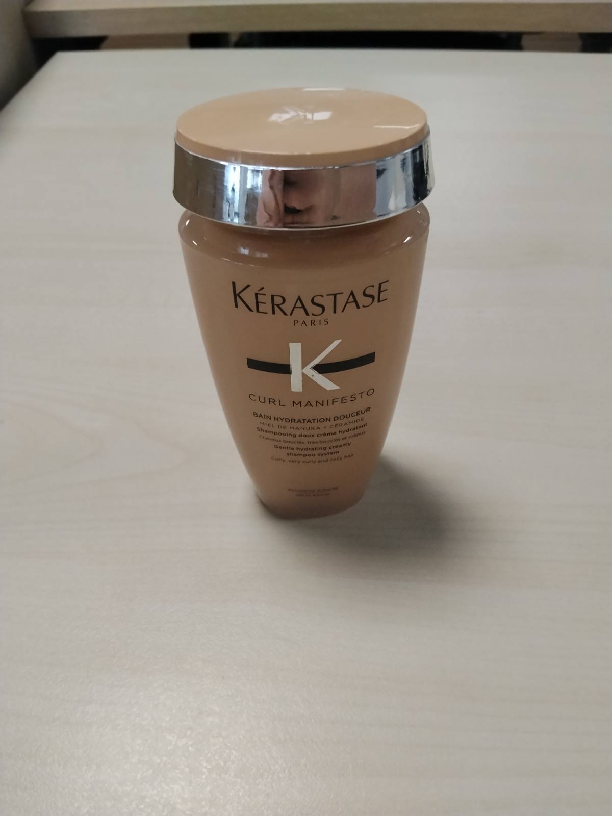 306190 - KÉRASTASE Curl Manifesto Shampo Hidratuese, Flokë Kaçurrela dhe të Skuqura, 250 ml