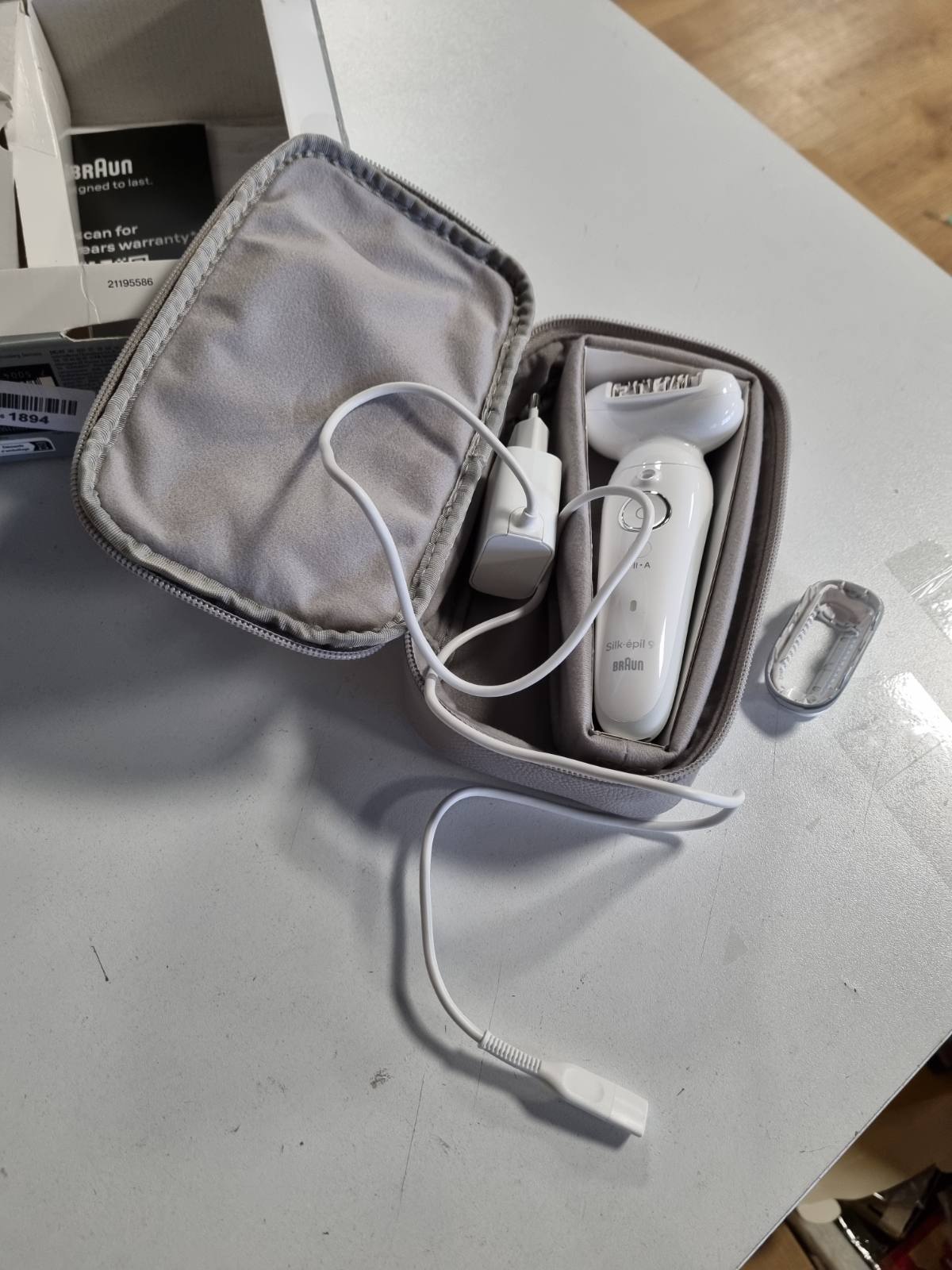 335810 - BRAUN Depilator elektrik për femra Silk-épil 9, me kokë fleksibile, për lëkurë të lagësht dhe të thatë, 9-011, e bardhë/argjendtë
