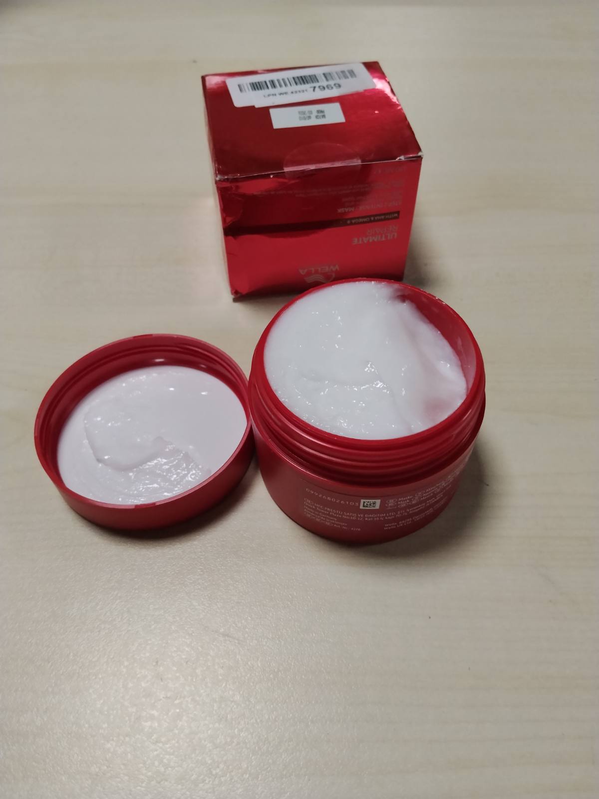 336115 - WELLA PROFESSIONALS Maskë ULTIMATE REPAIR, 150 ml, Rindërton Flokët dhe Jep Butësi, Për të Gjitha Llojet e Flokëve të Dëmtuar