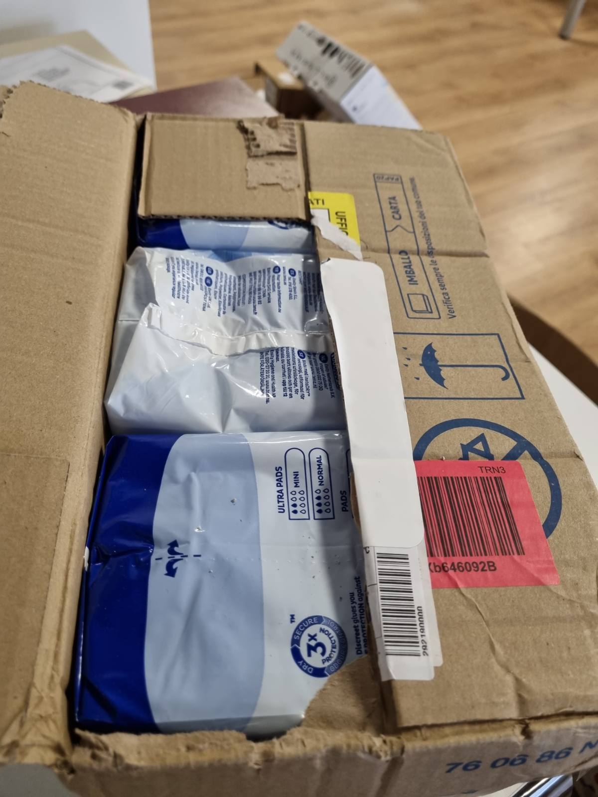 335986 - TENA Peceta Discreet Extra Absorbuese për Inkontinencën Urinare, 6 pako x 12 copë