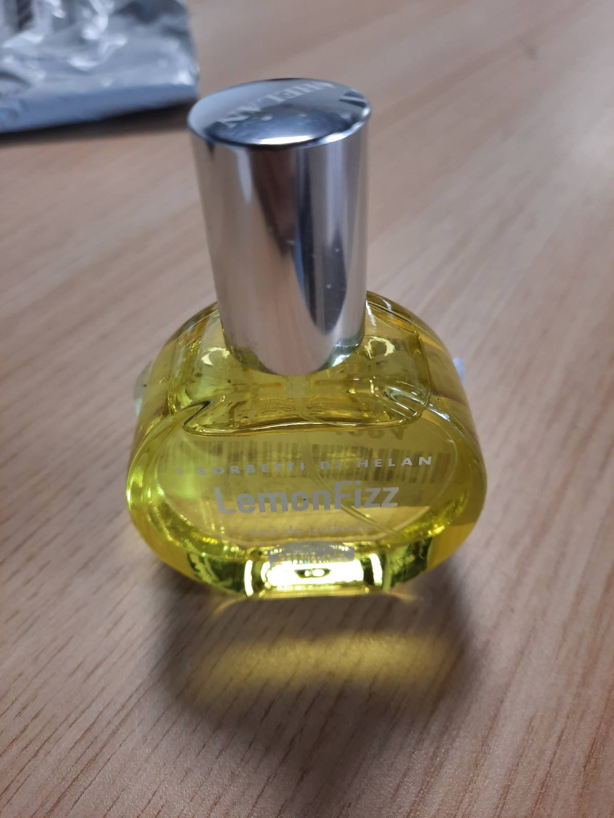 336360 - I SORBETTI DI HELAN Eau de Toilette (EDT) LemonFizz, 30 ml, aromë agrume me nota piperi rozë dhe xhenxhefili