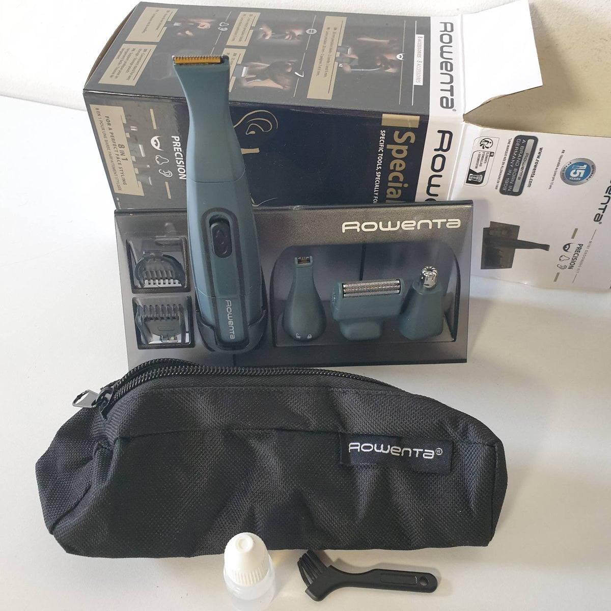 336330 - ROWENTA Kit për Prerje dhe Rregullim të Mjekrës TN3651 Nomad Mini, Krehër Preciz 3 mm dhe 6 mm, i Zi, deri në 3 orë Përdorim